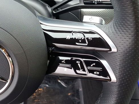 Used 2024 Mercedes-Benz CLE 300 4MATIC Coupe image 22