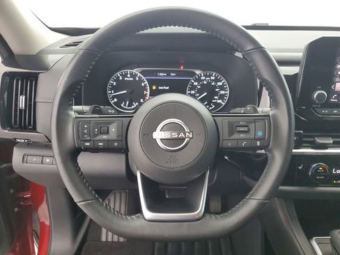 Used 2022 Nissan Pathfinder SV FWD image 21