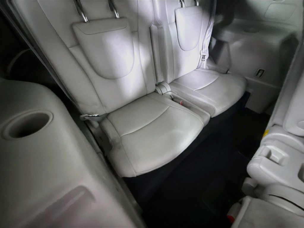 Used 2012 Toyota Highlander SE w/ Tow Pkg AWD/4WD image 30