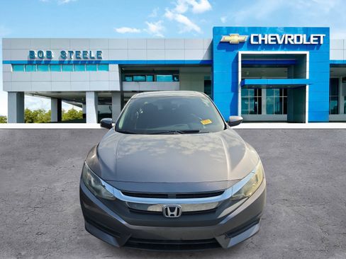 Used 2018 Honda Civic EX image 2