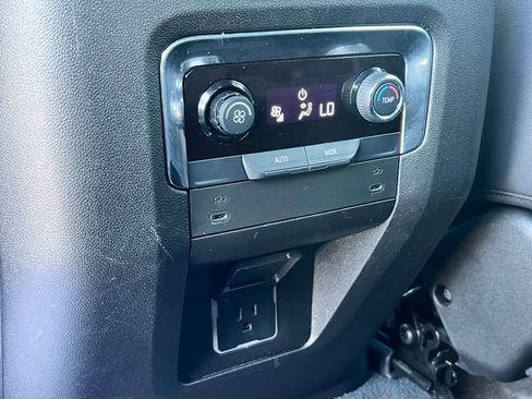 Used 2025 Chevrolet Tahoe LT image 13