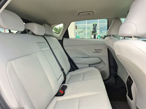 Used 2025 Hyundai Kona SEL FWD image 18