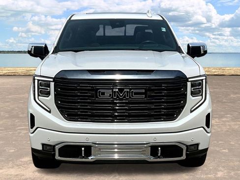 Used 2023 GMC Sierra 1500 Denali Ultimate AWD/4WD image 2