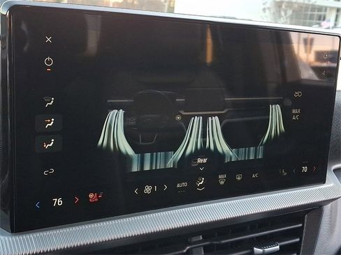 Used 2025 Ford Explorer ST-Line w/ ST-Line Street Pack image 15