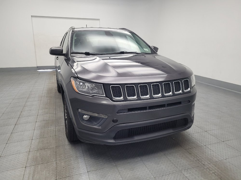 Used 2017 Jeep Compass Latitude w/ Safe & Security Group FWD image 14
