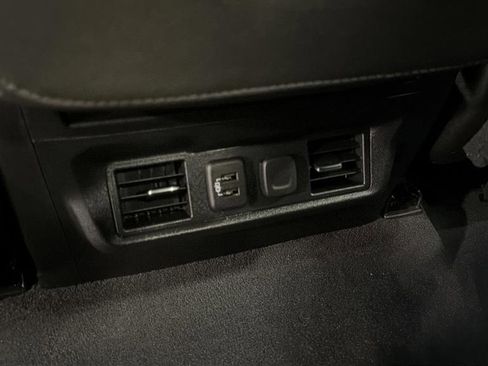 Used 2021 Chevrolet Silverado 1500 LT w/ Z71 Off-Road Package image 27