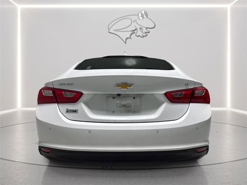 Used 2024 Chevrolet Malibu LT FWD image 4