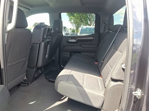 Certified 2023 Chevrolet Silverado 1500 LT AWD/4WD image 10