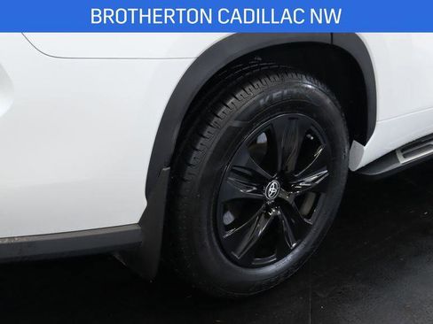 Used 2024 Toyota Highlander XLE image 15