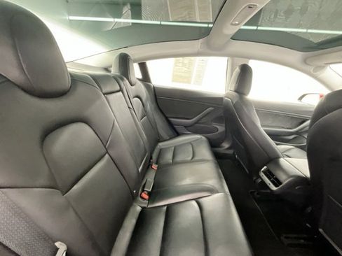Used 2018 Tesla Model 3 image 14