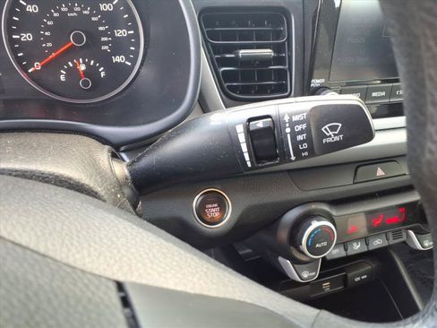 Used 2023 Kia Rio S w/ Technology Package FWD image 21
