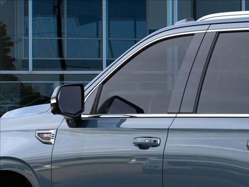 New 2026 GMC Yukon Denali image 12