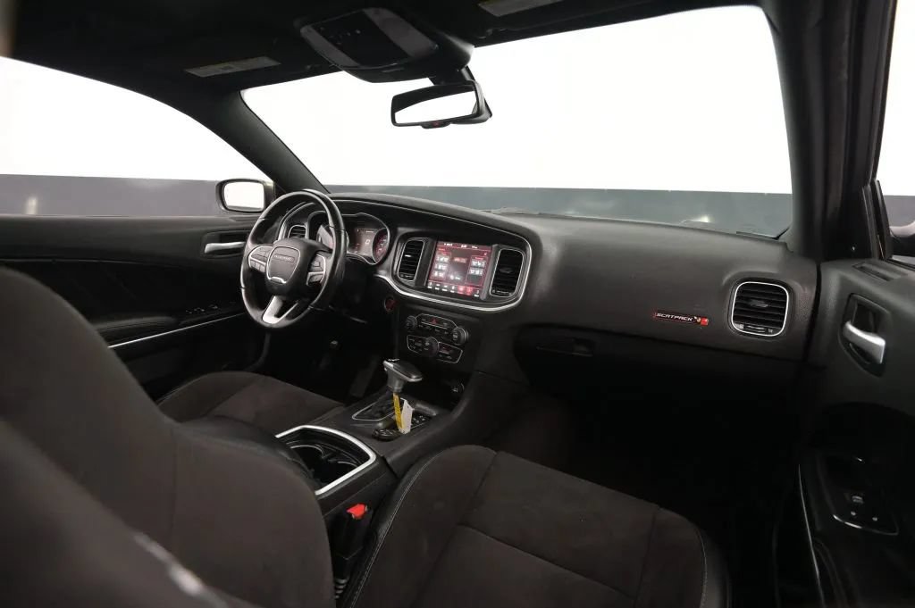 Used 2018 Dodge Charger R/T Scat Pack w/ Dynamics Package RWD image 49