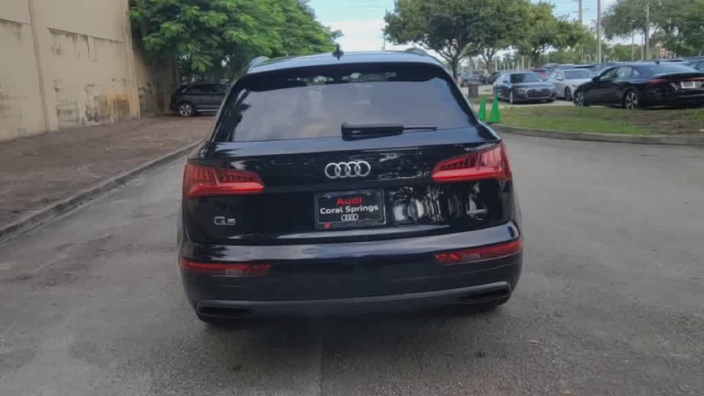 Used 2020 Audi Q5 2.0T Premium w/ Titanium Sport Package AWD/4WD image 7