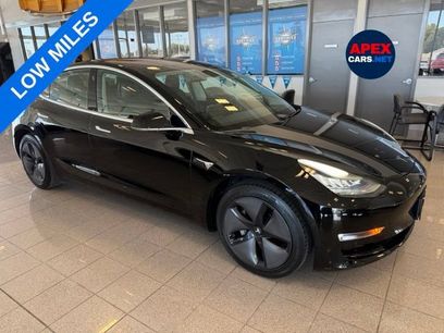 Used 2018 Tesla Model 3 Mid Range