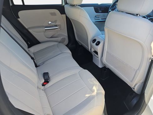New 2026 Mercedes-Benz GLA 250 image 11