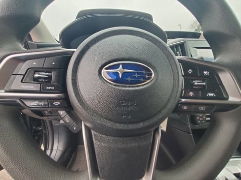 Used 2022 Subaru Impreza 2.0i Premium image 16