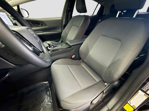 Used 2024 Toyota Prius Limited image 11