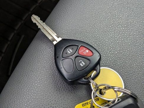 Used 2017 Toyota 4Runner SR5 Premium image 29