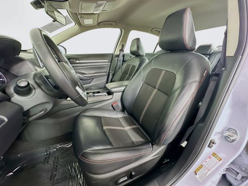 Used 2024 Nissan Altima 2.5 SR FWD image 20