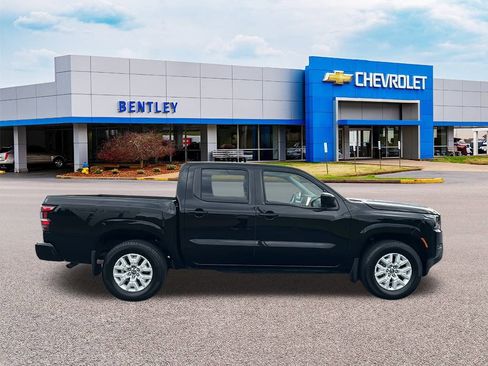 Used 2022 Nissan Frontier SV w/ Graphics Package image 6