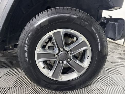 Used 2021 Jeep Wrangler Unlimited Sahara image 10