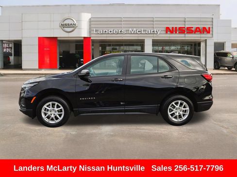 Used 2022 Chevrolet Equinox LS AWD/4WD image 8