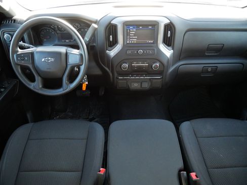 Used 2020 Chevrolet Silverado 1500 Custom Trail Boss w/ Custom Convenience Package image 10