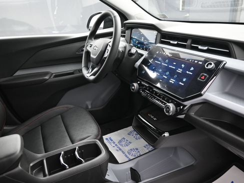 New 2027 Chevrolet Bolt RS w/ Technology Package FWD image 29
