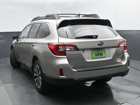 Used 2016 Subaru Outback 2.5i Limited image 4