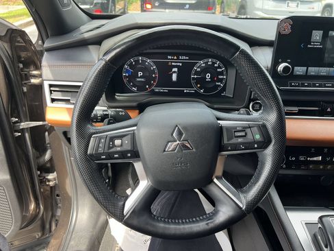 Used 2022 Mitsubishi Outlander SEL FWD image 18