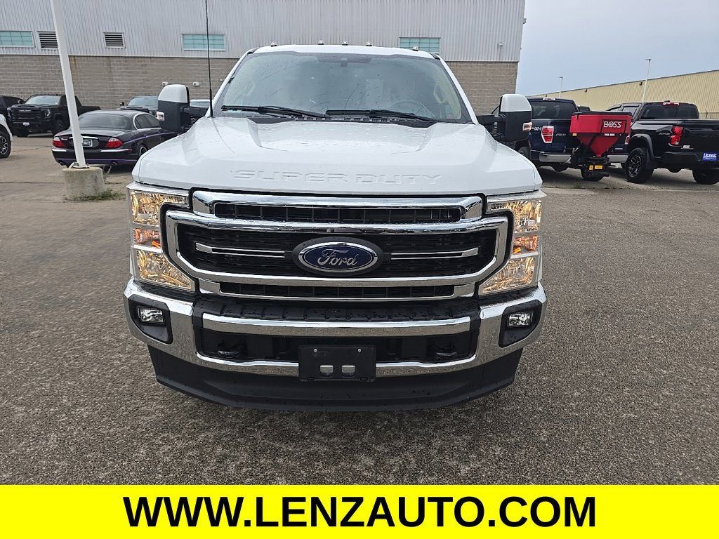 Used 2022 Ford F350 Lariat w/ Lariat Value Package AWD/4WD image 2