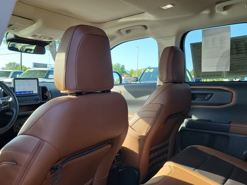 Used 2023 Ford Bronco Sport Badlands w/ Premium Package image 11