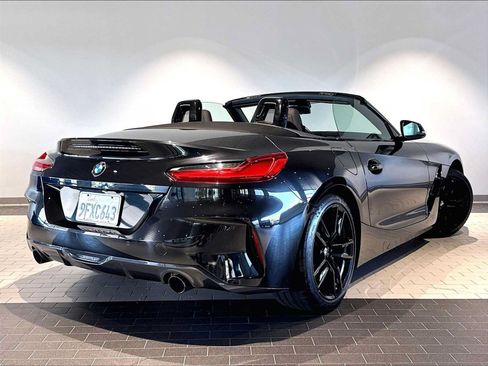 Used 2022 BMW Z4 sDrive30i w/ M Sport Package RWD image 10