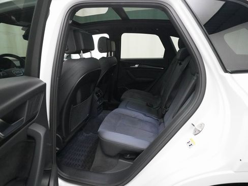 Used 2023 Audi SQ5 Premium Plus w/ Premium Plus Package image 16