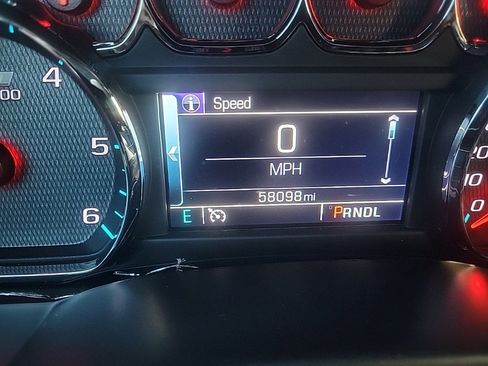 Used 2018 Chevrolet Silverado 1500 LT w/ All Star Edition image 10