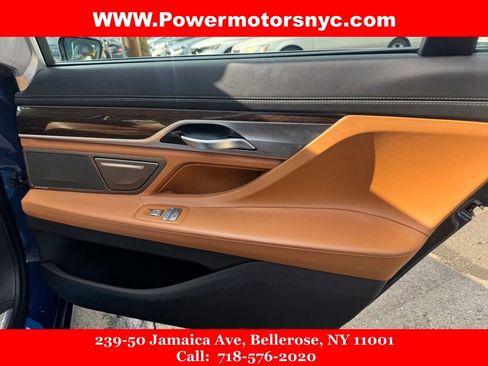 Used 2022 BMW 750i xDrive w/ Executive Package AWD/4WD image 30