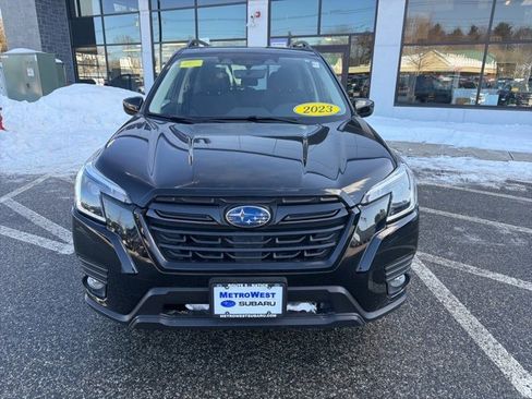 Used 2023 Subaru Forester Premium image 13