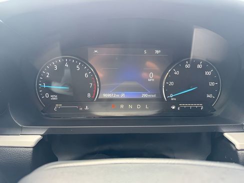 Used 2021 Ford Explorer XLT w/ Equipment Group 202A AWD/4WD image 26