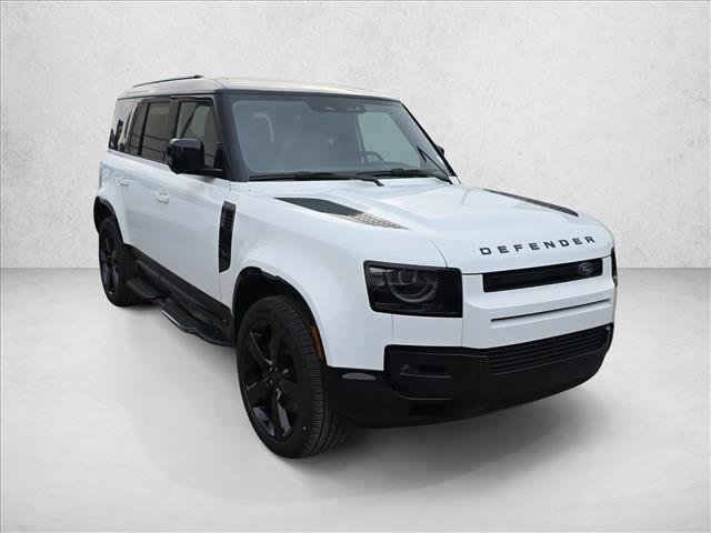 Used 2026 Land Rover Defender 110 X-Dynamic SE AWD/4WD image 3