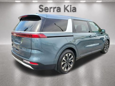 Used 2024 Kia Carnival EX FWD image 5
