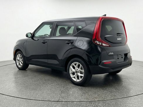 Used 2025 Kia Soul LX w/ LX Technology Package image 6