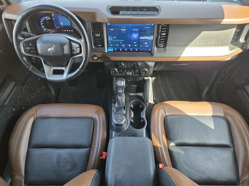Used 2024 Ford Bronco Outer Banks w/ Sasquatch Package AWD/4WD image 21