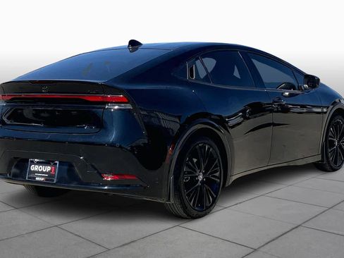 Used 2025 Toyota Prius image 12