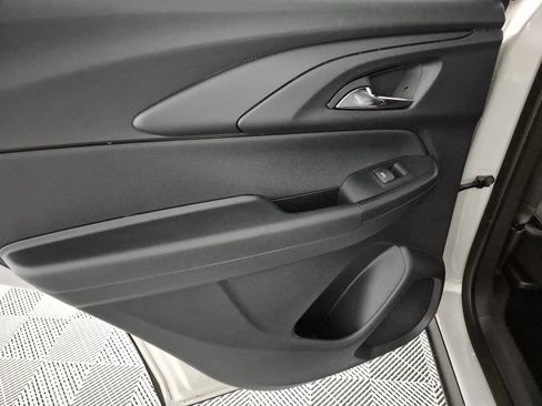 New 2026 Chevrolet TrailBlazer RS w/ Convenience Package FWD image 25