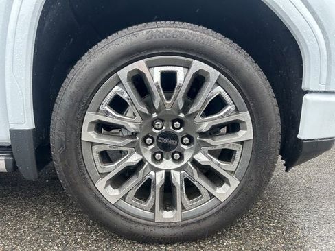 New 2026 GMC Sierra 1500 Denali Ultimate AWD/4WD image 8