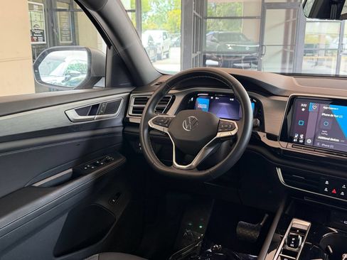 Used 2026 Volkswagen Atlas Cross Sport SE AWD/4WD image 31