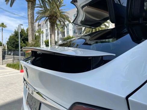 Used 2018 Tesla Model X 100D image 54