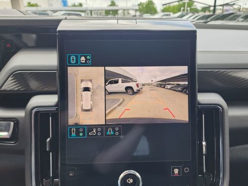 New 2026 GMC Yukon AT4 w/ AT4 Premium Package AWD/4WD image 29
