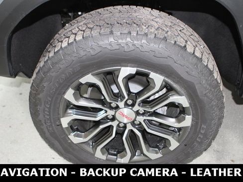 New 2026 GMC Canyon Denali image 12